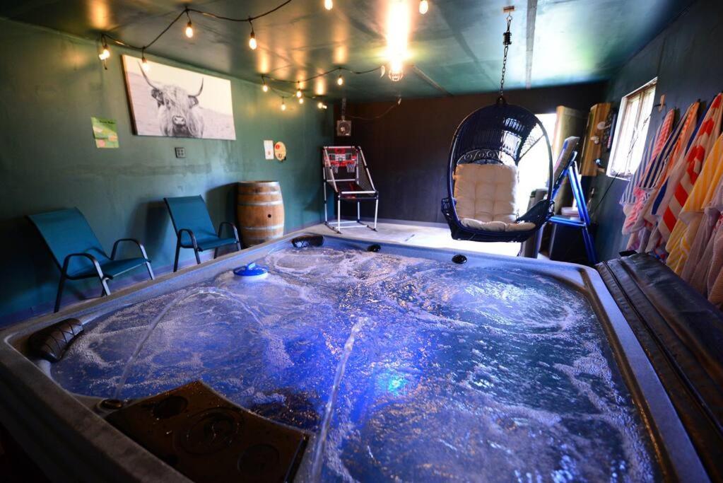 Cozy Cabin With Hottub At Cloverdale Cabins Hinckley Dış mekan fotoğraf